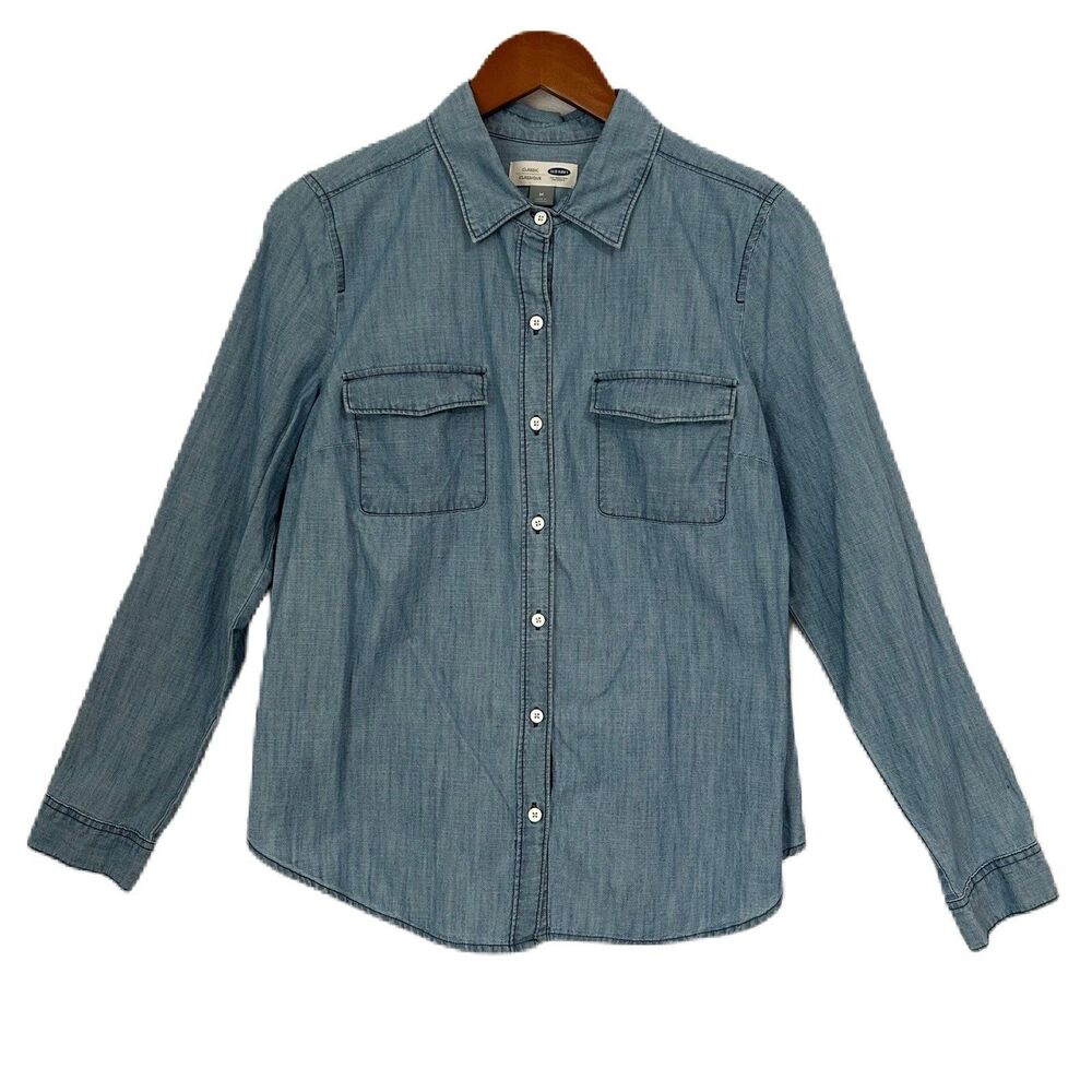Old Navy Shirt Women M Blue ButtonUp Chambray Pocket Classic Casual Preppy Comfy